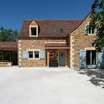 Luxury 3 Bed With Heated Swimming Pool Air Con And Boules Pitch Villa