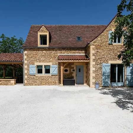 Luxury 3 Bed With Heated Swimming Pool Air Con And Boules Pitch Villa
