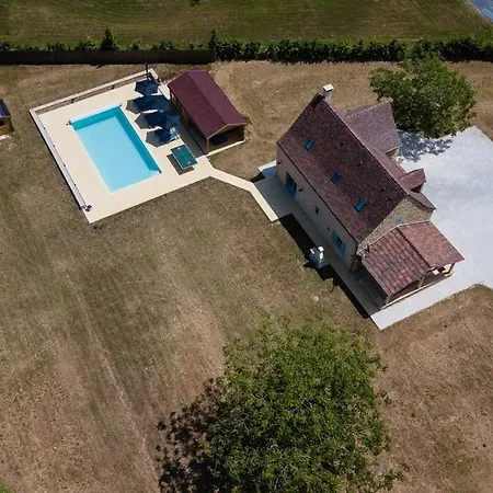 Luxury 3 Bed With Heated Swimming Pool Air Con And Boules Pitch Vila *