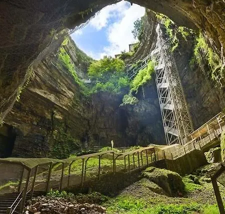 Luxury 3 Bed With Heated Swimming Pool Air Con And Boules Pitch Vila *