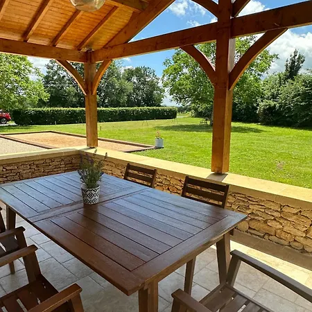 Luxury 3 Bed With Heated Swimming Pool Air Con And Boules Pitch * Salignac Eyvigues