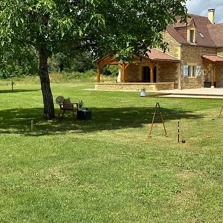 Luxury 3 Bed With Heated Swimming Pool Air Con And Boules Pitch Vila *