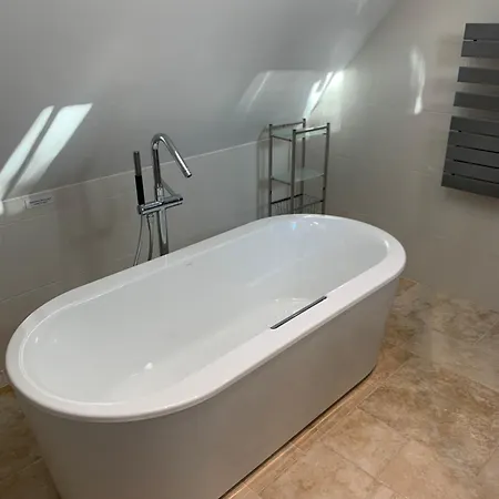 Vila Luxury 3 Bed With Heated Swimming Pool Air Con And Boules Pitch