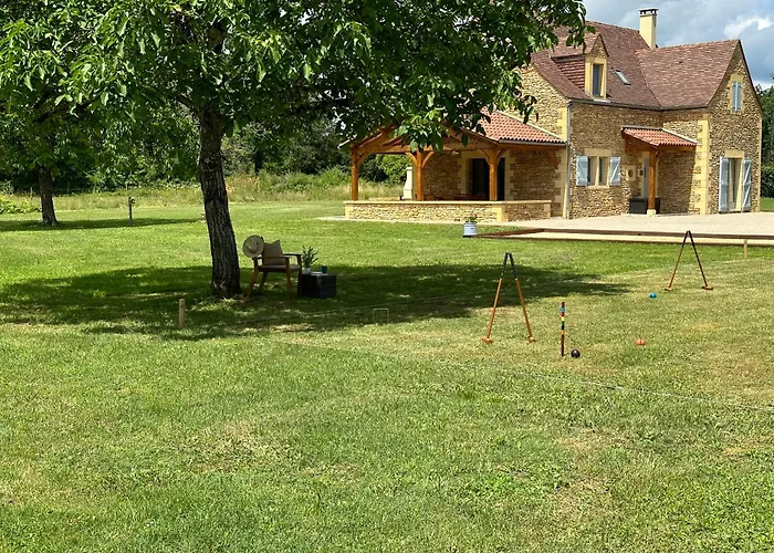 Luxury 3 Bed With Heated Swimming Pool Air Con And Boules Pitch Villa *